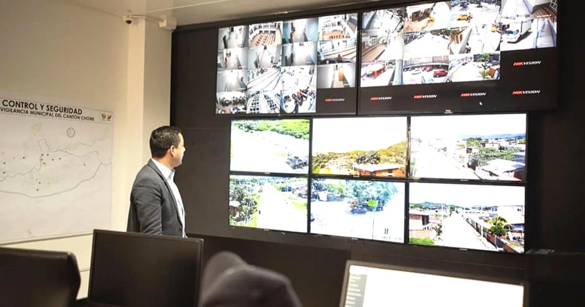 Chone tiene su sala de vigilancia para brindar más seguridad a los ciudadanos Chone tiene su sala de vigilancia