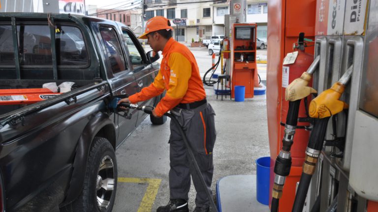 Nuevos precios de gasolinas en Ecuador