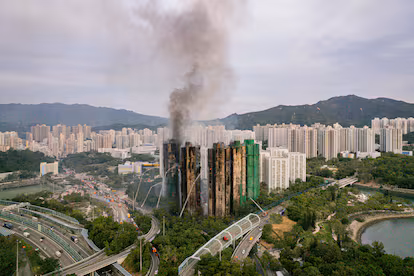 Ascienden a 65 los muertos en el incendio de un complejo residencial en Hong Kong Ascienden a 65 los muertos en el incendio de un complejo residencial en Hong Kong