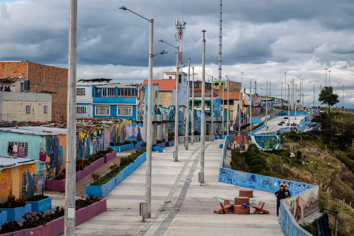 Destino Ciudad Bolívar: la localidad al sur de Bogotá se convierte en un foco de turismo social y “barrio adentro” EL PAÍS