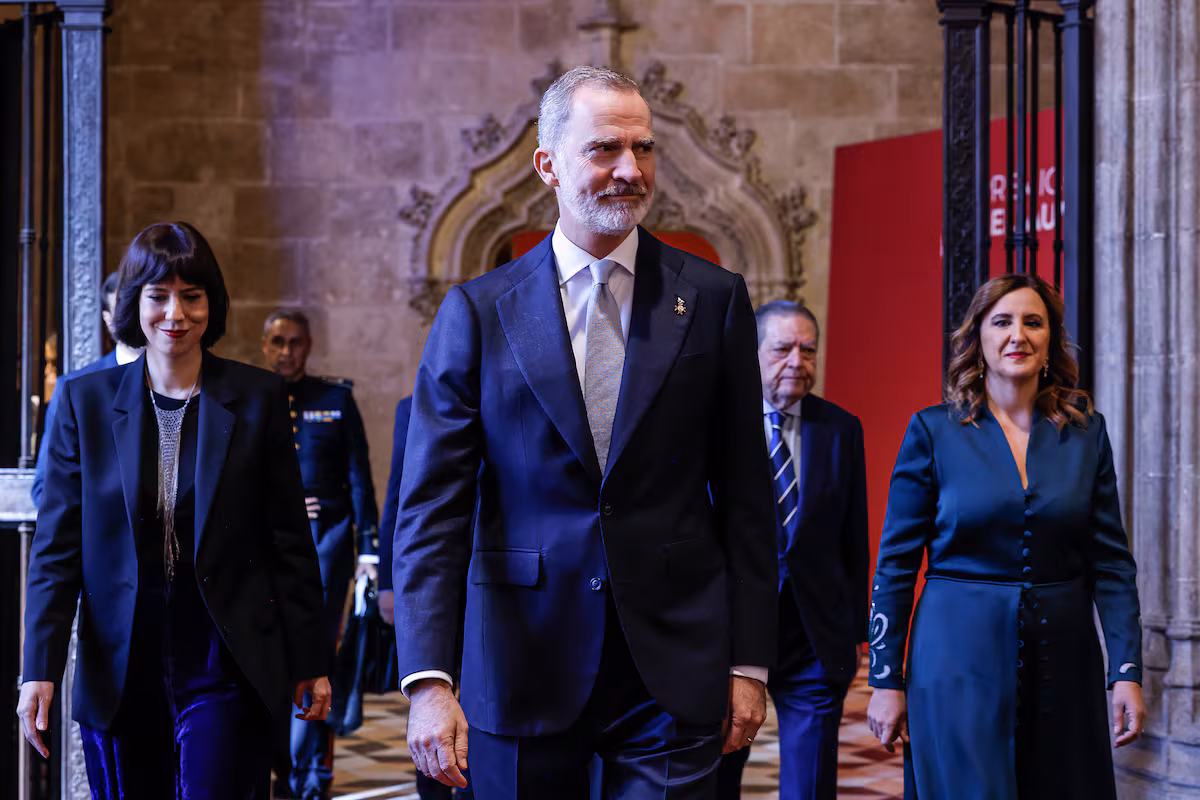El Rey advierte en Valencia de la coyuntura geopolítica “poco proclive al intercambio y la cooperación científica” EL PAÍS