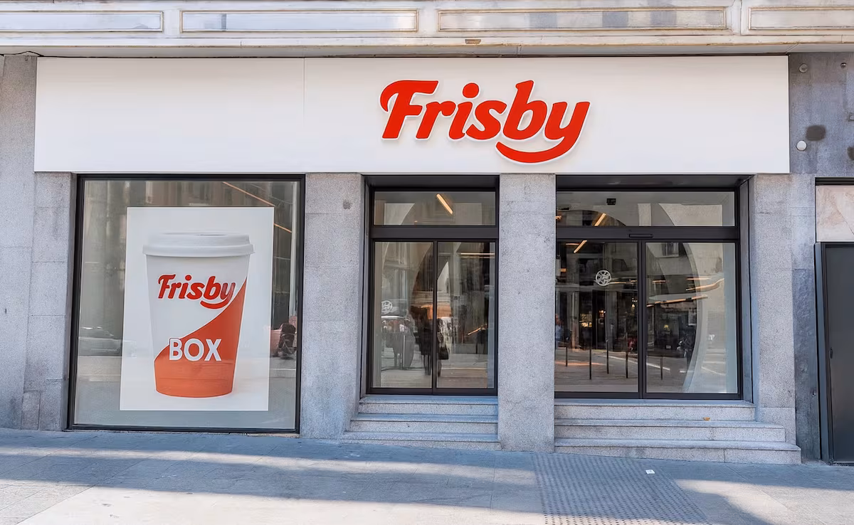 La justicia suspende la apertura de Frisby España hasta que se resuelva el litigio con la marca colombiana EL PAÍS