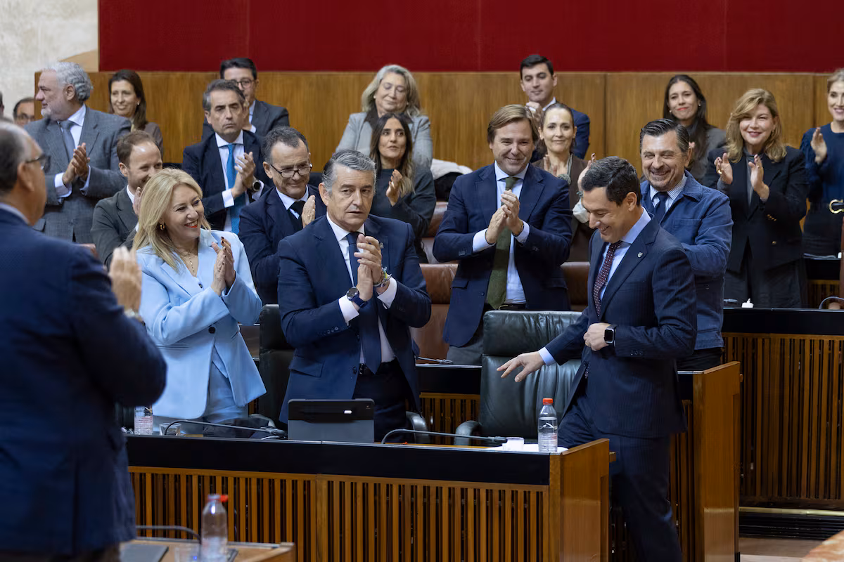 Moreno recrimina a la oposición que use la sanidad como el “único ariete” contra el Gobierno EL PAÍS