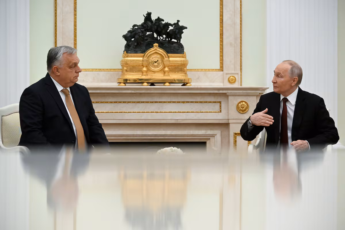 Orbán visita a Putin para asegurarse el suministro energético tras la exención a las sanciones que Hungría obtuvo de Trump Orbán visita a Putin para asegurarse el suministro energético tras la exención a las sanciones que Hungría obtuvo de Trump