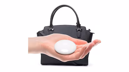 Una pequeña luz interna que puede evitar búsquedas interminables en tu bolso Una pequeña luz interna que puede evitar búsquedas interminables en tu bolso