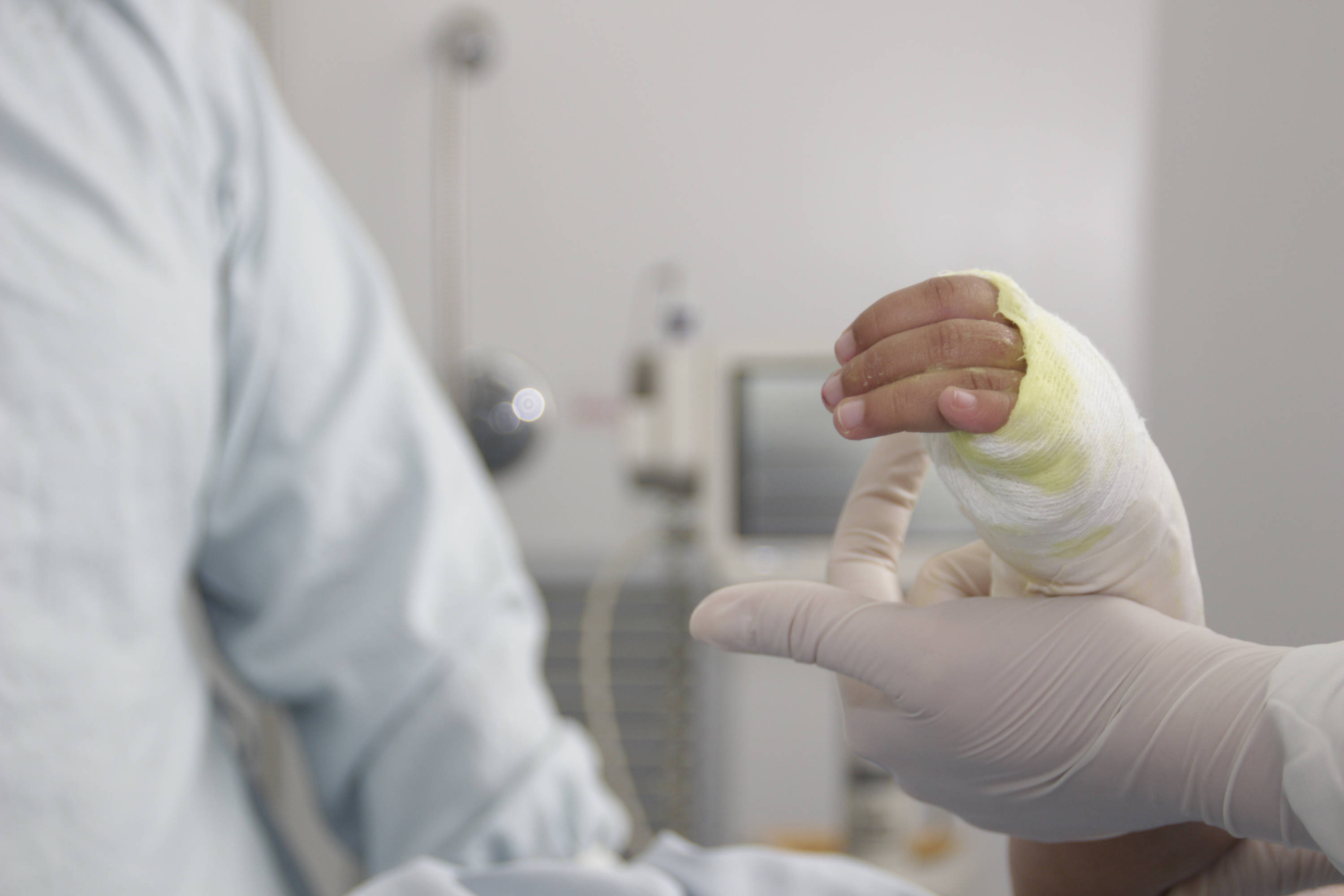 Cinco claves de los beneficios de incorporar planes de salud en los paquetes de compensación para empleados Menores de edad quemados con pólvora en Antioquia.