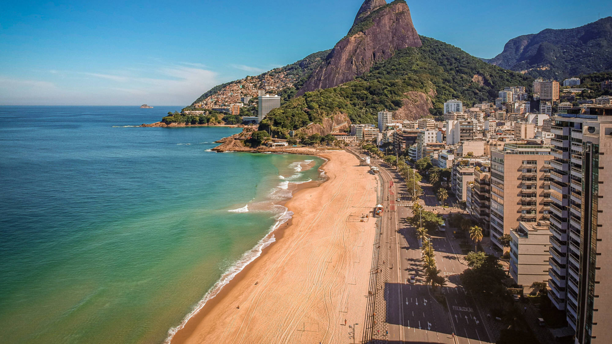 El Carnaval de Río de Janeiro movilizará cerca de ocho millones de personas y proyecta un impacto económico récord para 2026 Río de Janeiro rompe récord de turismo extranjero y se consolida como un destino atractivo durante todo el 2025