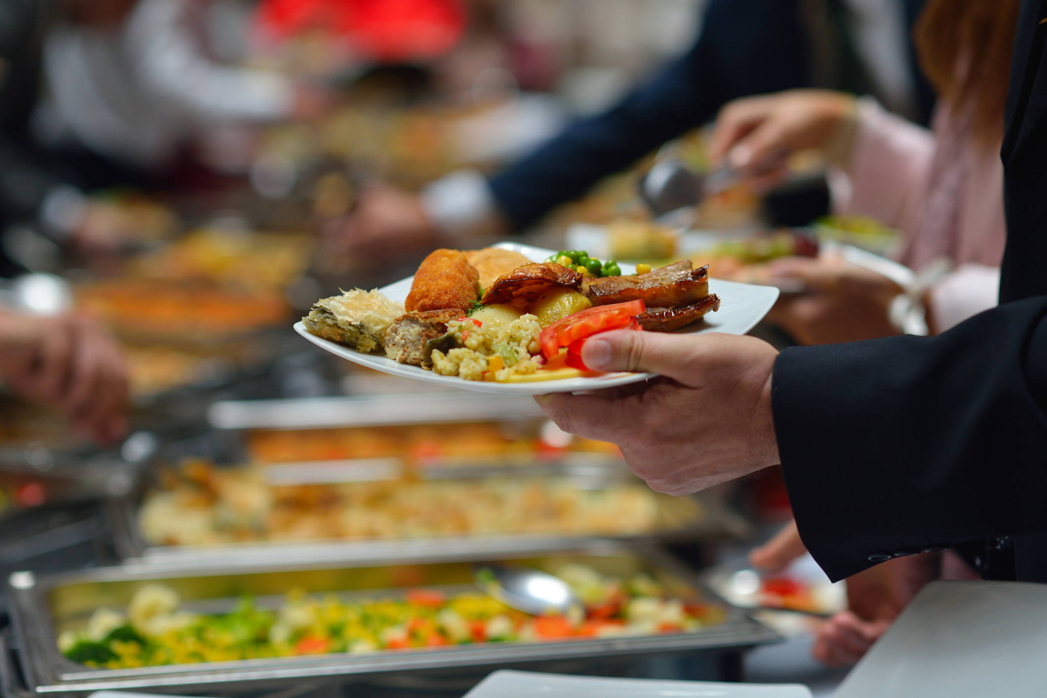 Consejos para un fin de año saludable para quienes viven con colitis ulcerativa y la enfermedad de Crohn Después de disfrutar una deliciosa cena, la boda tomó un giro inesperado.