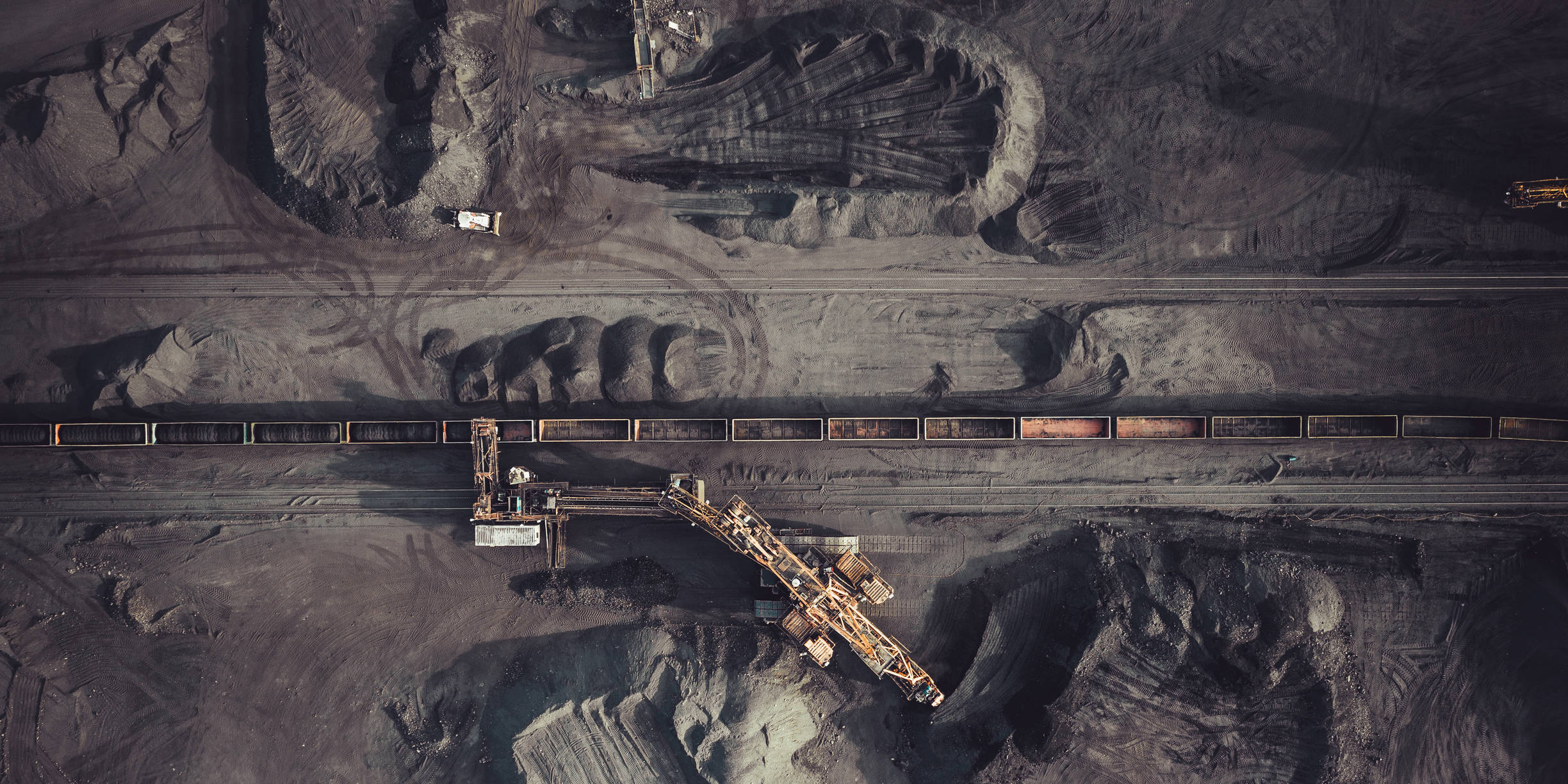 EL TIEMPO gana en reportería gráfica en los Premios Alfonso Bonilla Aragón 2025 El principal rubro de exportación de este departamento es el ferroníquel, a China y Corea del Sur. En cuanto a empleo, se agrupó en las ramas industriales de elaboración de productos alimenticios, industrias manufactureras y fabricación de productos minerales no metálicos.