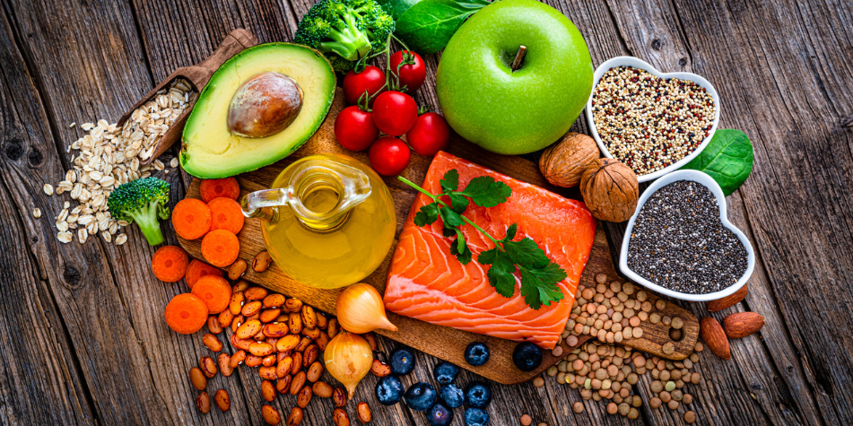 Para los alimentos, la limpieza y la industria: así se produce el vinagre que consume más del 90 % de los colombianos Alimentación saludable.