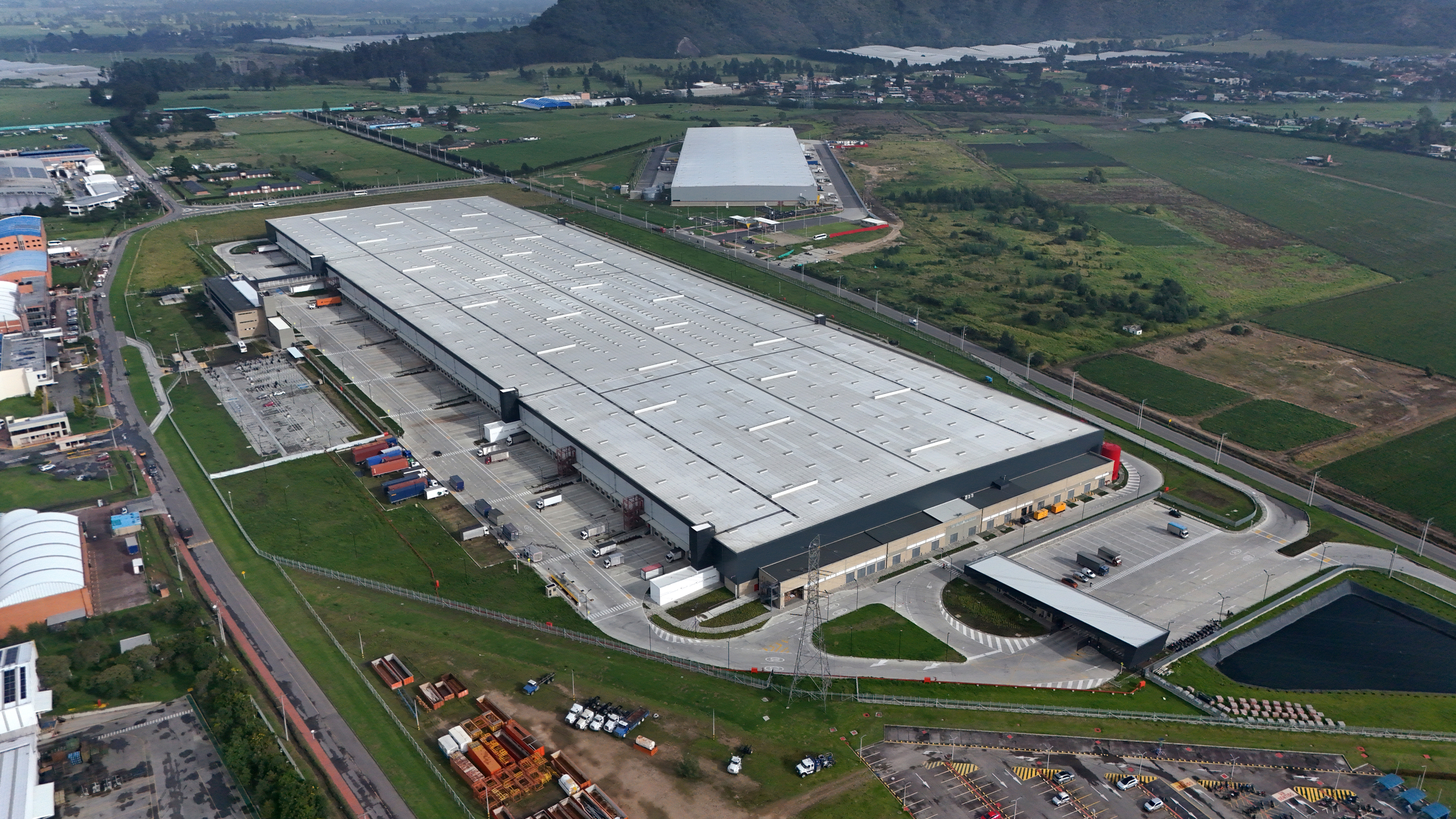 Nuevo libro explica por qué el modelo del ‘líder duro’ ya no funciona en las organizaciones La inauguración del nuevo CEDI forma parte de la estrategia de Falabella para consolidar su liderazgo en el sector retail tanto en Colombia como en la región.