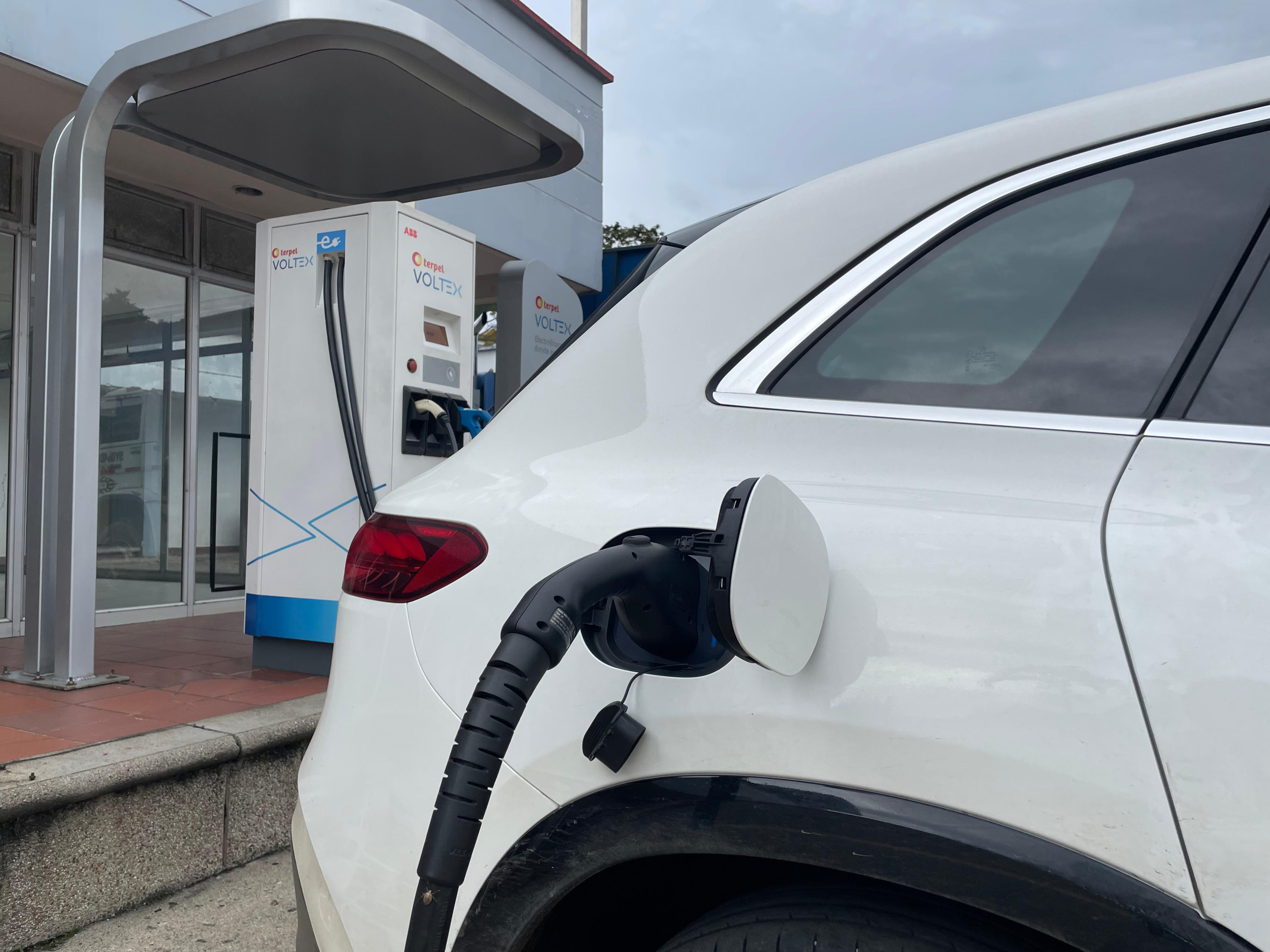 Opinión | La economía circular como eje estratégico de innovación y competitividad en el sector automotriz CARRO ELÉCTRICO