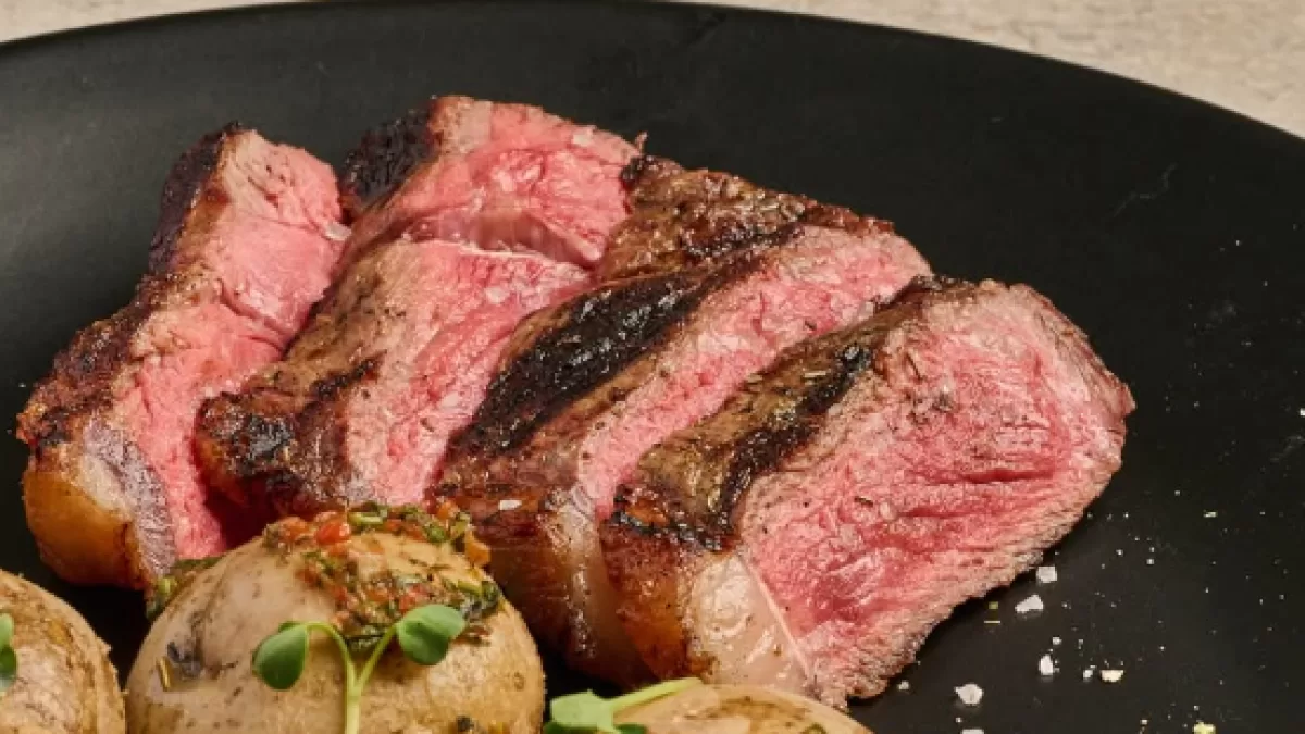 Navidad a la parrilla: claves para elevar el asado familiar y convertirlo en una experiencia gourmet este diciembre Navidad a la parrilla: claves para elevar el asado familiar y convertirlo en una experiencia gourmet este diciembre