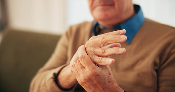 Aceite de romero para el crecimiento del cabello: lo que la evidencia científica ha comprobado y lo que es mito Osteoporosis