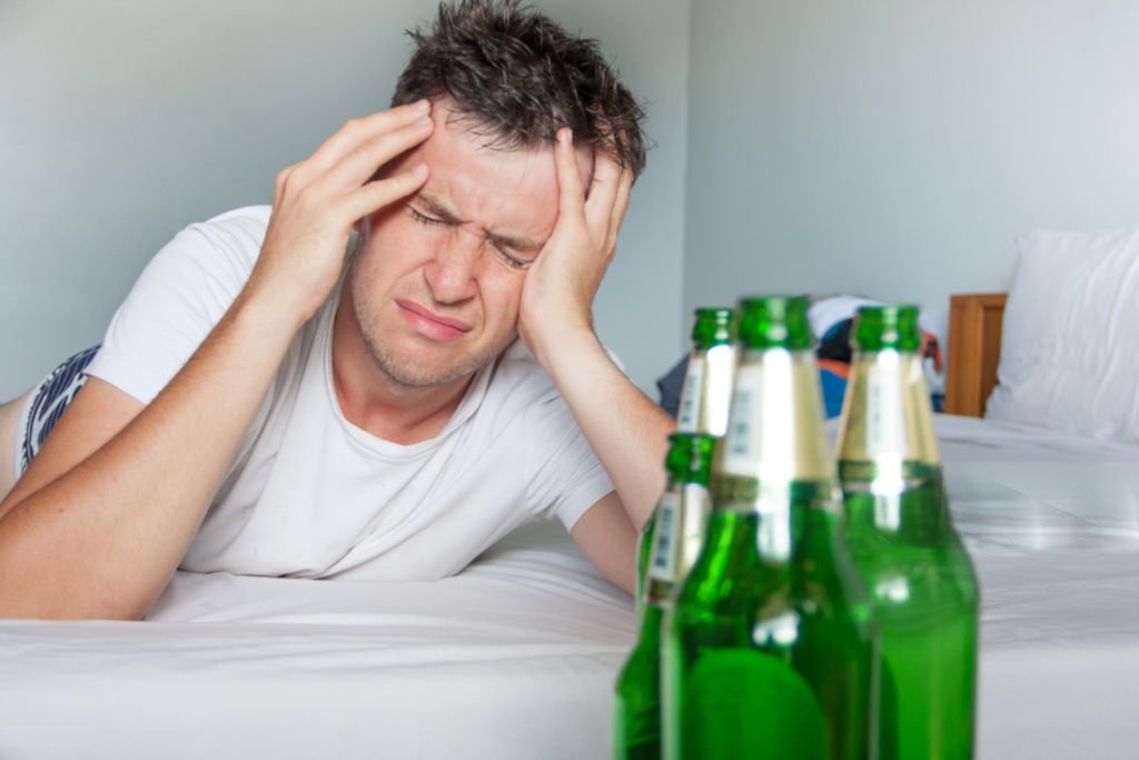 La ciencia revela el truco para saber si alguien le está poniendo atención de verdad cuando le habla: es infalible Alimentos que debe comer antes de beber alcohol