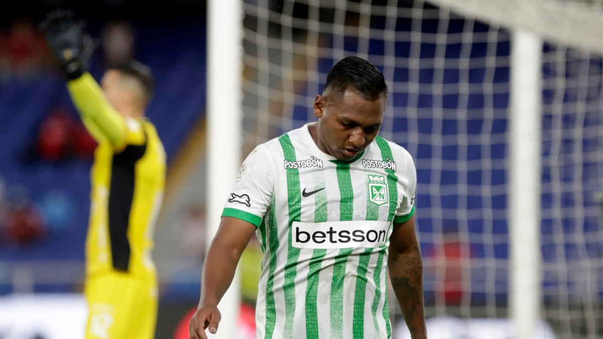 Atlético Nacional no hizo su tarea y se quedó sin milagro: perdió con América de Cali y se quedó sin ir a la final de la Liga Atlético Nacional no hizo su tarea y se quedó sin milagro: perdió con América de Cali y se quedó sin ir a la final de la Liga