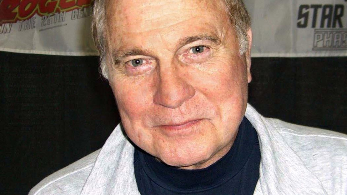 Gil Gerard, protagonista de 'Buck Rogers en el siglo XXV', fallece a los 82 años Gil Gerard, protagonista de 'Buck Rogers en el siglo XXV', fallece a los 82 años