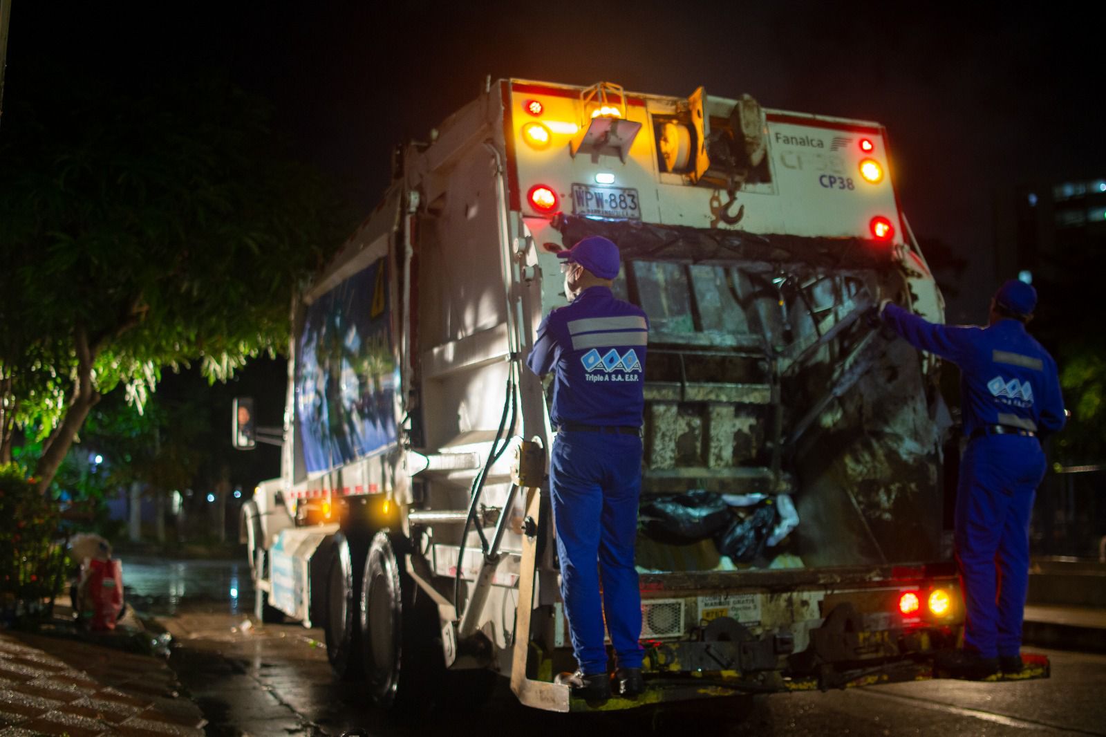 Blessd adelantó la fiesta en Barrio Antioquia: dará varios servicios sociales y concierto gratuito Triple A