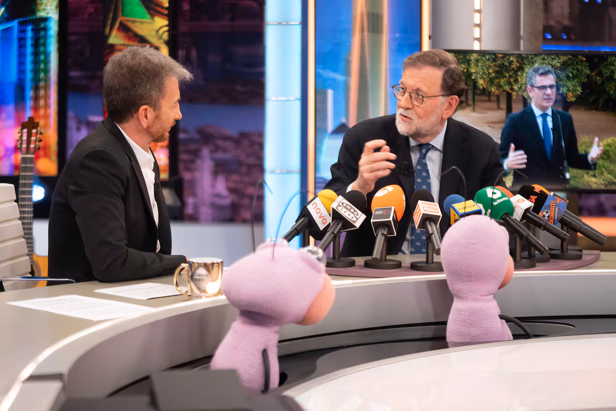 Antena 3 vuelve a ser líder en noviembre, pero La 1 se le acerca con su mejor dato en 14 años EL PAÍS