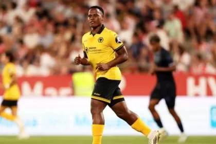 Arias se salvó de expulsión: reviva Aston Villa vs Wolverhampton Arias se salvó de expulsión: reviva Aston Villa vs Wolverhampton