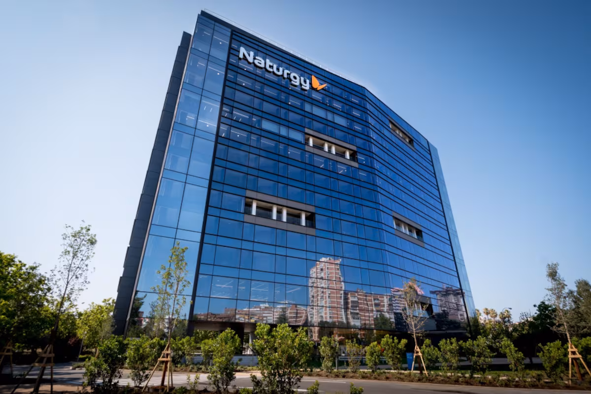 BlackRock cierra la venta del 7,1% de Naturgy por 1.700 millones de euros con un descuento del 5% Cinco Días