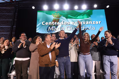 Extremadura se mira al espejo en unas elecciones clave: “Prohibiría que vengan de Madrid” Extremadura se mira al espejo en unas elecciones clave: “Prohibiría que vengan de Madrid”