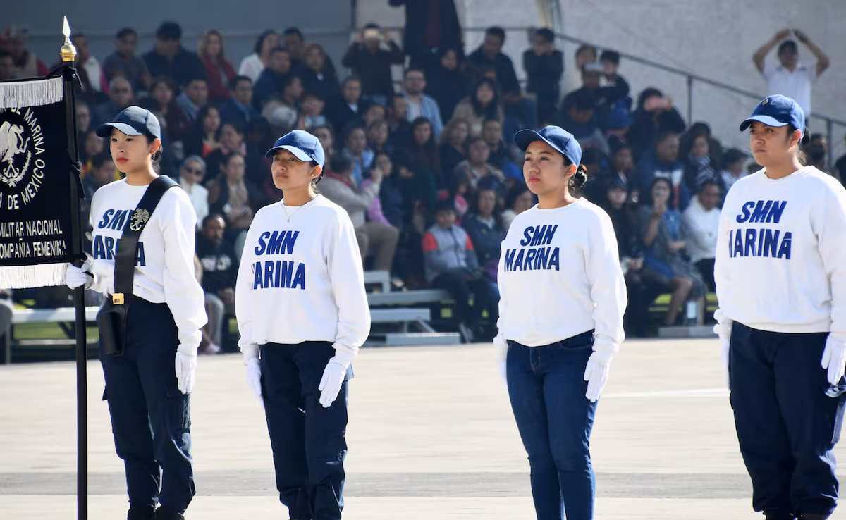 Clases de nudos, rapel, primeros auxilios y barcos: así es el servicio militar voluntario para las mujeres en México EL PAÍS