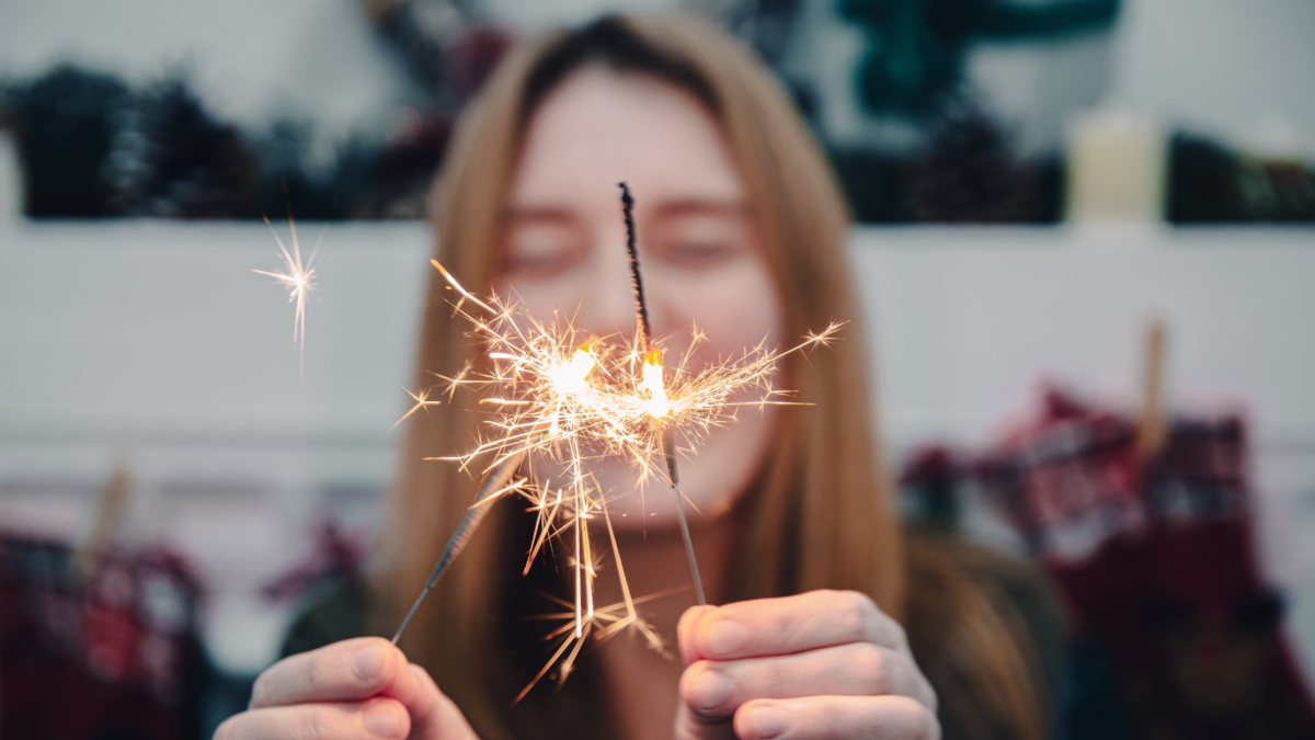 Cómo evitar lesiones oculares en Navidad: las claves que recomiendan los oftalmólogos para unas fiestas seguras Cómo evitar lesiones oculares en Navidad: las claves que recomiendan los oftalmólogos para unas fiestas seguras