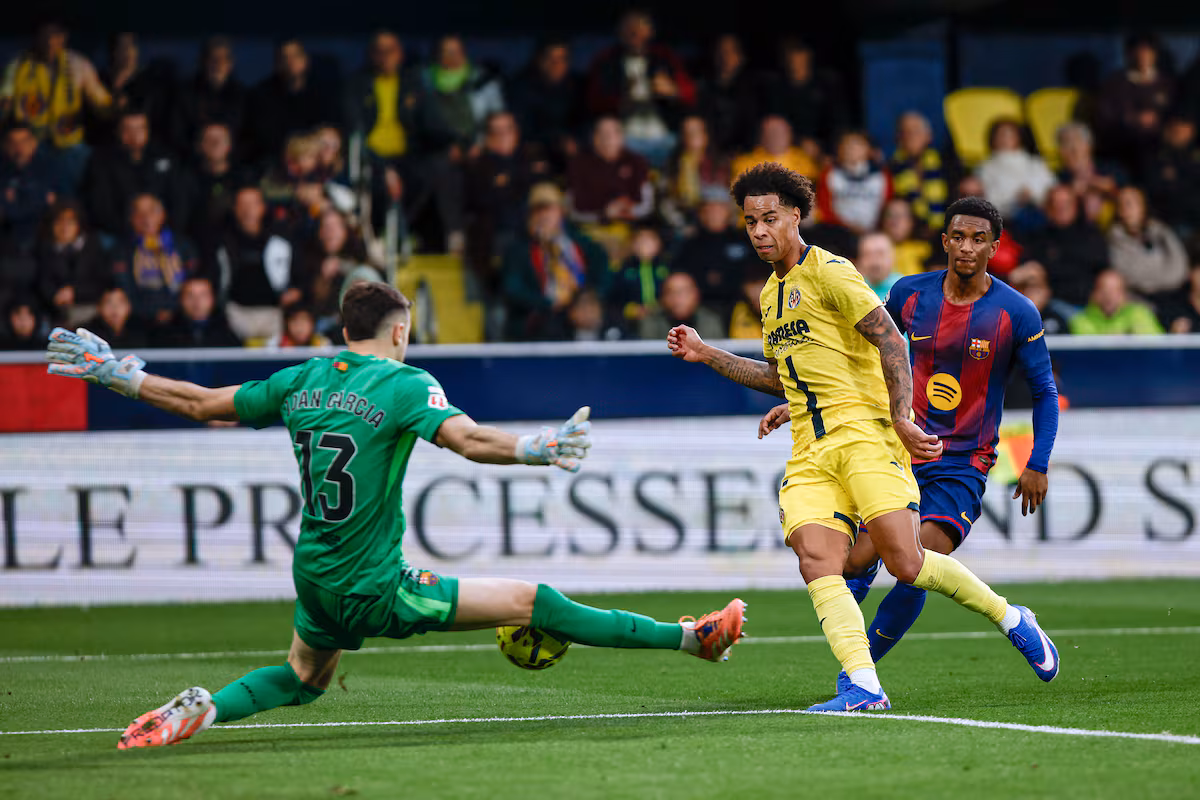 Con Joan García bajo palos, el Barça recupera la tranquilidad: 77% de paradas y 3,6 goles evitados EL PAÍS