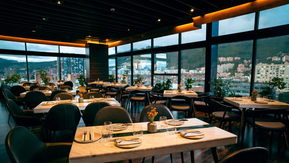 Con huertas urbanas, botánica y el mínimo desperdicio: así se cocina en Oda, el restaurante más sostenible de Latinoamérica, que queda en Bogotá Con huertas urbanas, botánica y el mínimo desperdicio: así se cocina en Oda, el restaurante más sostenible de Latinoamérica, que queda en Bogotá