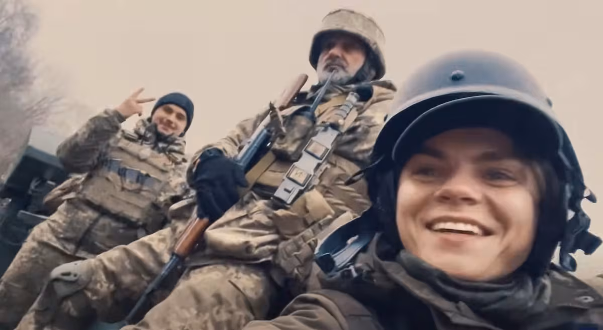 Cuando el arte siente la llamada de la guerra EL PAÍS