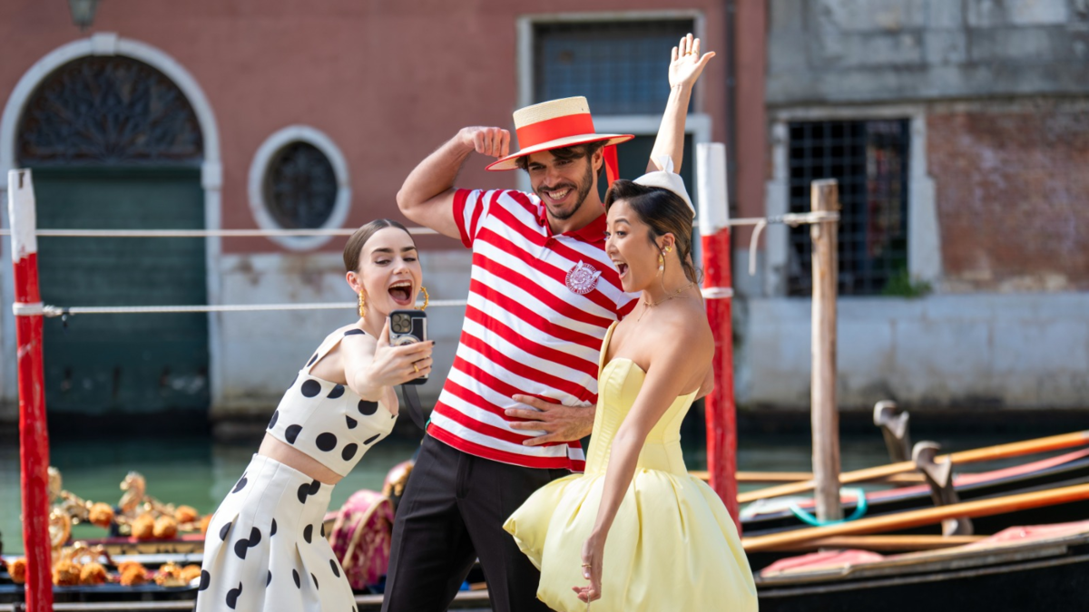 De Sofía Loren a Dolce & Gabbana: las referencias que inspiran el vestuario de la quinta temporada de Emily en París, según Marylin Fitoussi De Sofía Loren a Dolce & Gabbana: las referencias que inspiran el vestuario de la quinta temporada de Emily en París, según Marylin Fitoussi