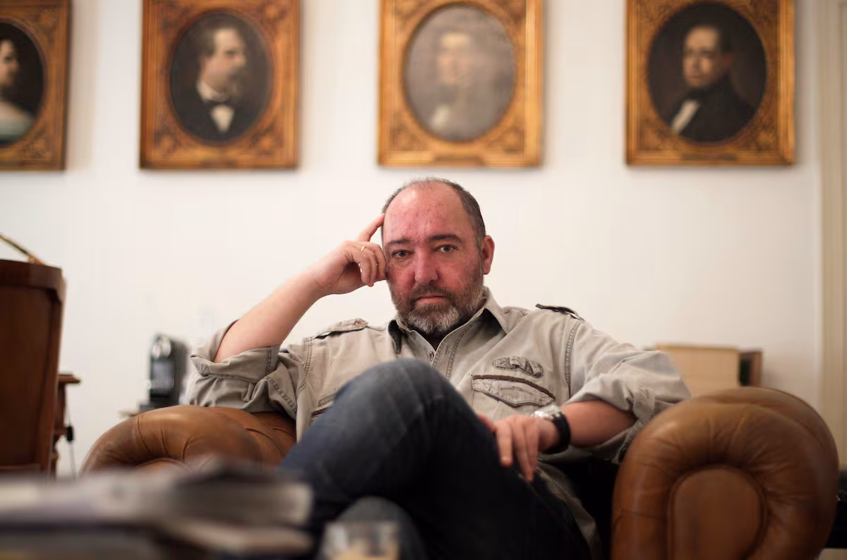 Detenido el promotor cultural Natalio Grueso, condenado por el caso Niemeyer, tras más de dos años fugado EL PAÍS
