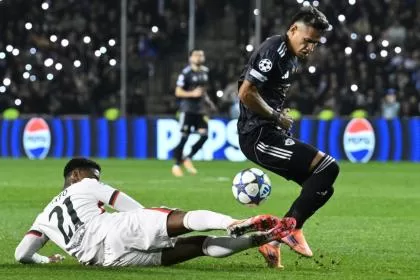 ¡Qué día para un doblete! Camilo Durán, figura en triunfazo de Qarabag Durán, el de la Champions, y una sutileza para Qarabag: así celebró