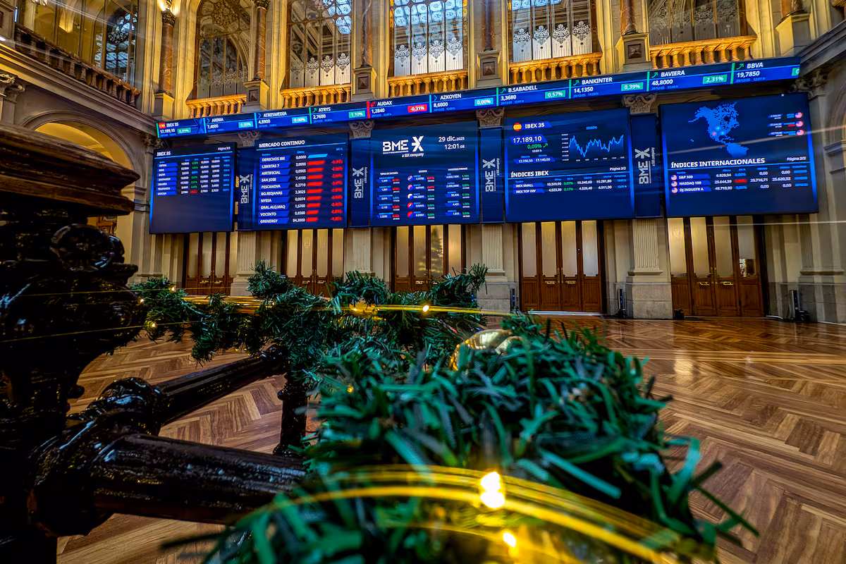 El Ibex 35 marca nuevos máximos y supera los 17.300 puntos para rematar el año Cinco Días