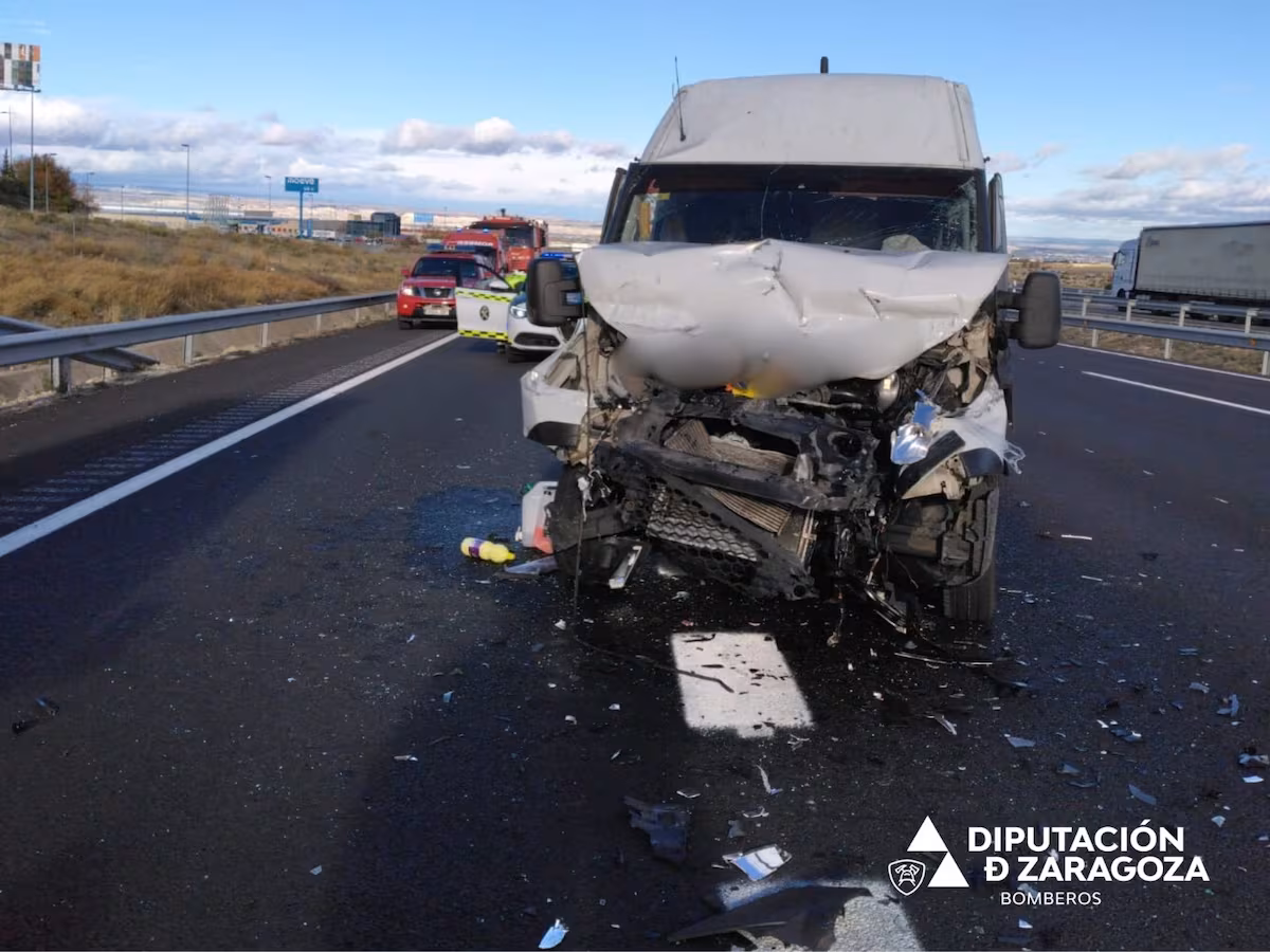 El exceso de velocidad, principal infracción de los conductores de furgonetas EL PAÍS