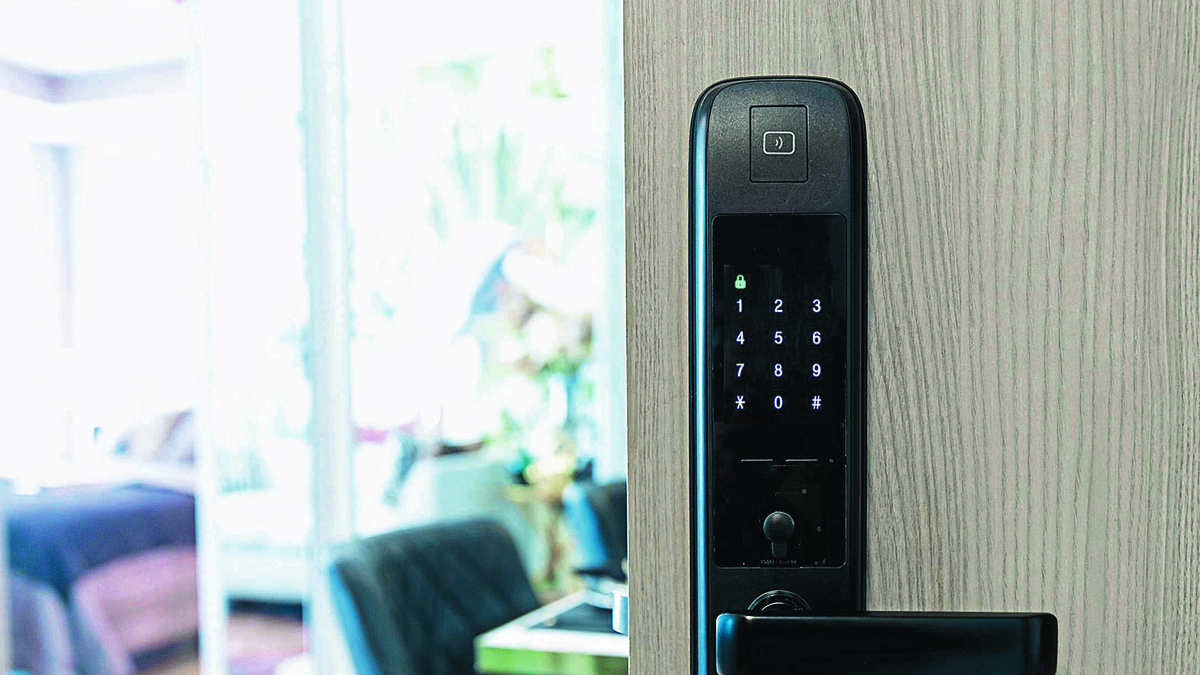El fin de las llaves: guía técnica para digitalizar la puerta de casa sin riesgos El fin de las llaves: guía técnica para digitalizar la puerta de casa sin riesgos