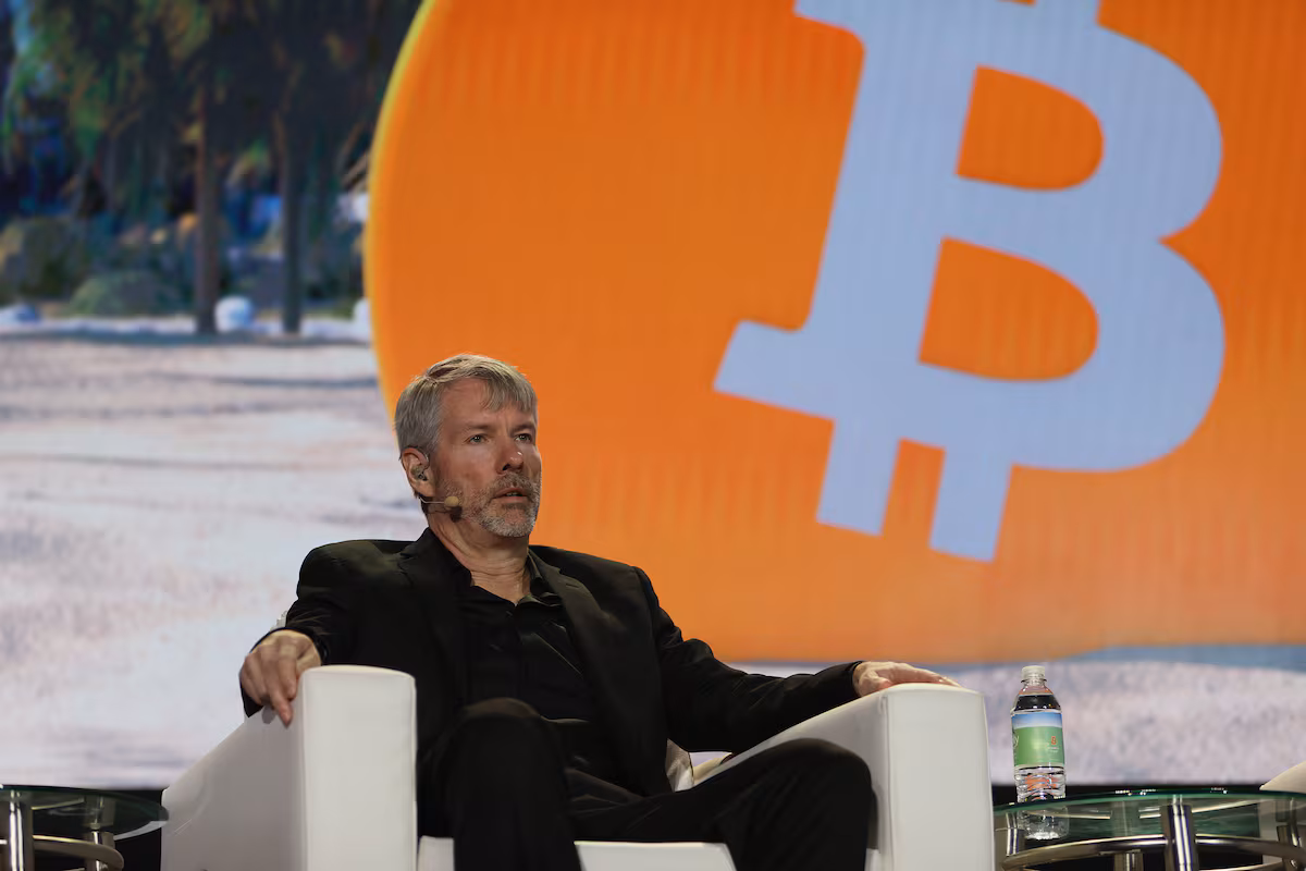 El mercado tumba la fórmula mágica de Strategy, la empresa dueña del 3% de los bitcoins del mundo Cinco Días