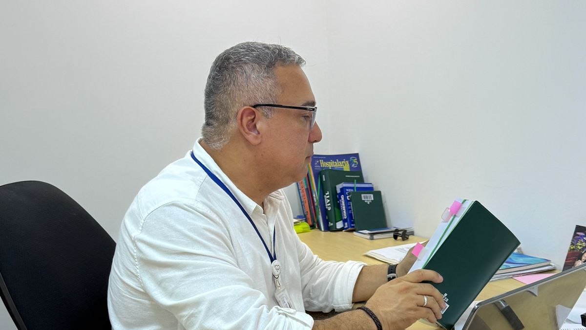 El ‘Robin Hood’ jurídico que pelea por una mejor salud para los colombianos: ‘Yo me levanto pensando siempre en la salud de las personas’ El ‘Robin Hood’ jurídico que pelea por una mejor salud para los colombianos: ‘Yo me levanto pensando siempre en la salud de las personas’