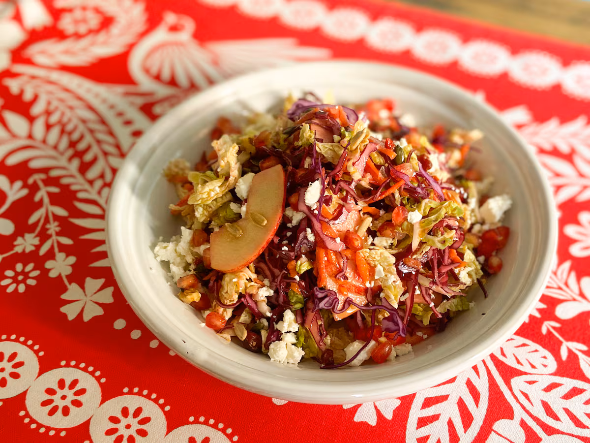 Ensalada de Navidad para refrescar menús contundentes EL PAÍS