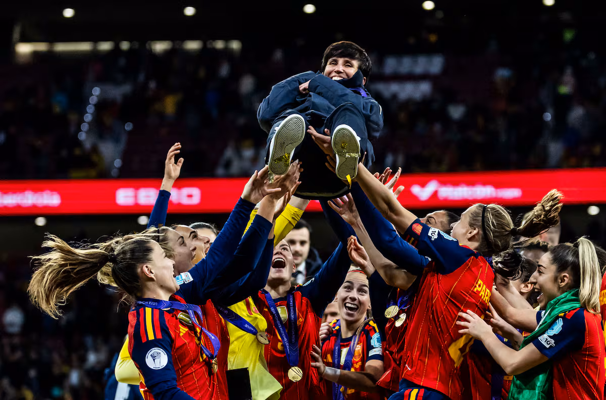 España, la selección que quiere “seguir inspirando”, mira al futuro tras su tercer título en tres años EL PAÍS