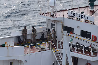 Guerra abierta a la ‘flota fantasma’ del petróleo Guerra abierta a la ‘flota fantasma’ del petróleo