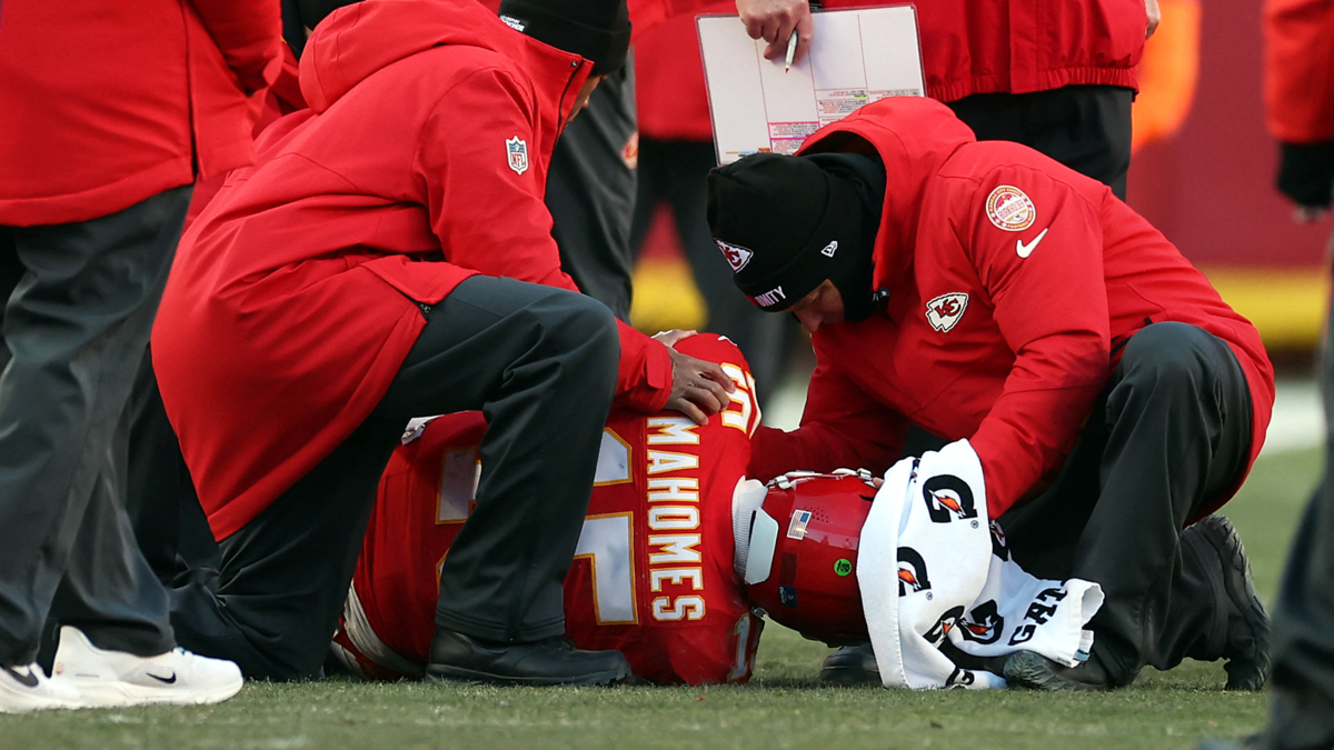 Fin de una era: los Kansas City Chiefs, afuera de la postemporada de la NFL; su figura, Patrick Mahomes, se lesionó | Video Fin de una era: los Kansas City Chiefs, afuera de la postemporada de la NFL; su figura, Patrick Mahomes, se lesionó | Video