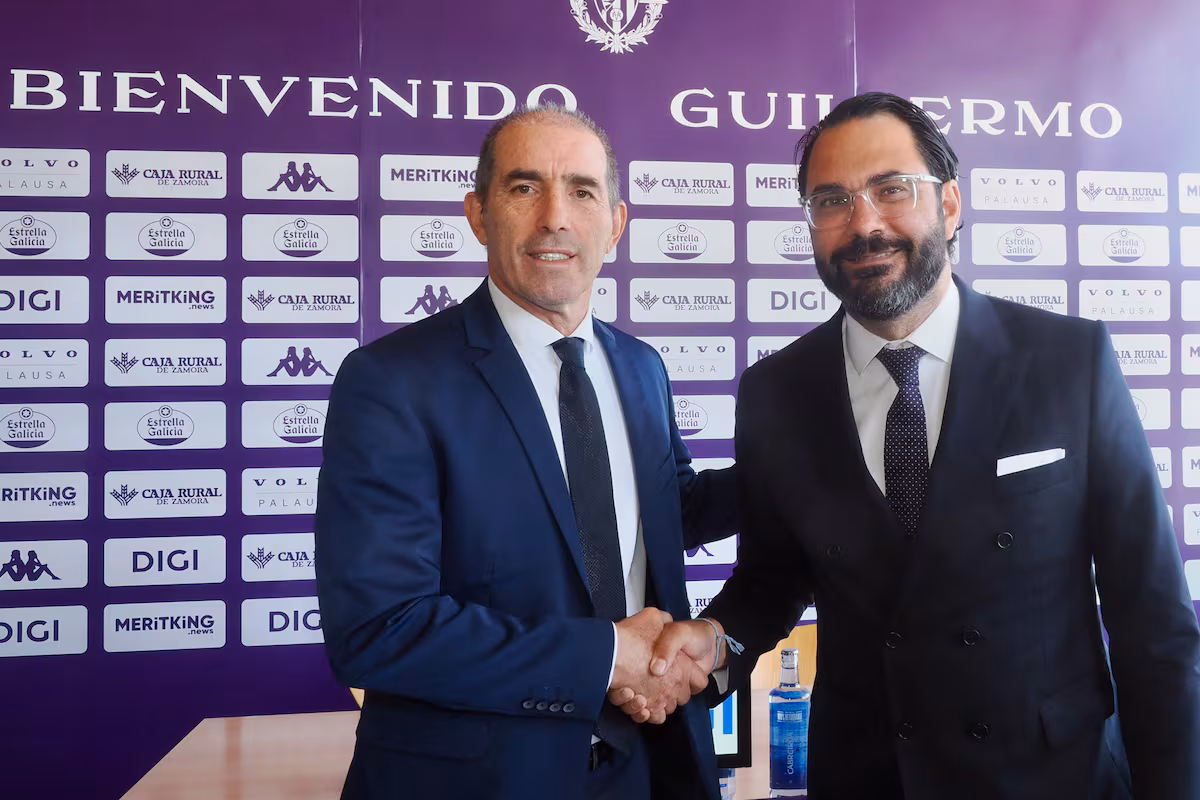 Guillermo Almada, nuevo entrenador del Oviedo, que deja en la zona media de Segunda al Valladolid EL PAÍS