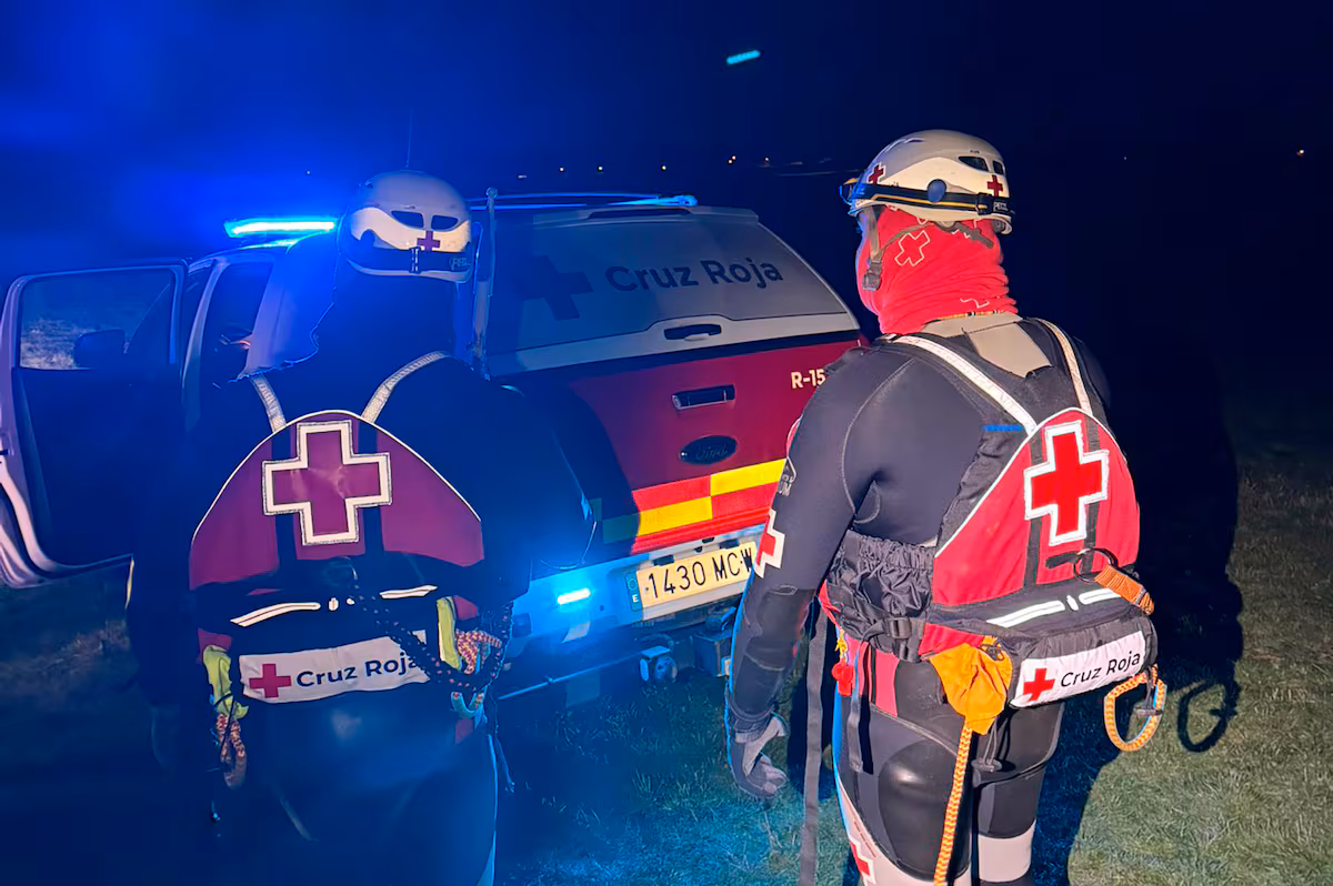 Hallado muerto el piragüista que desapareció este lunes en el pantano del Ebro EL PAÍS