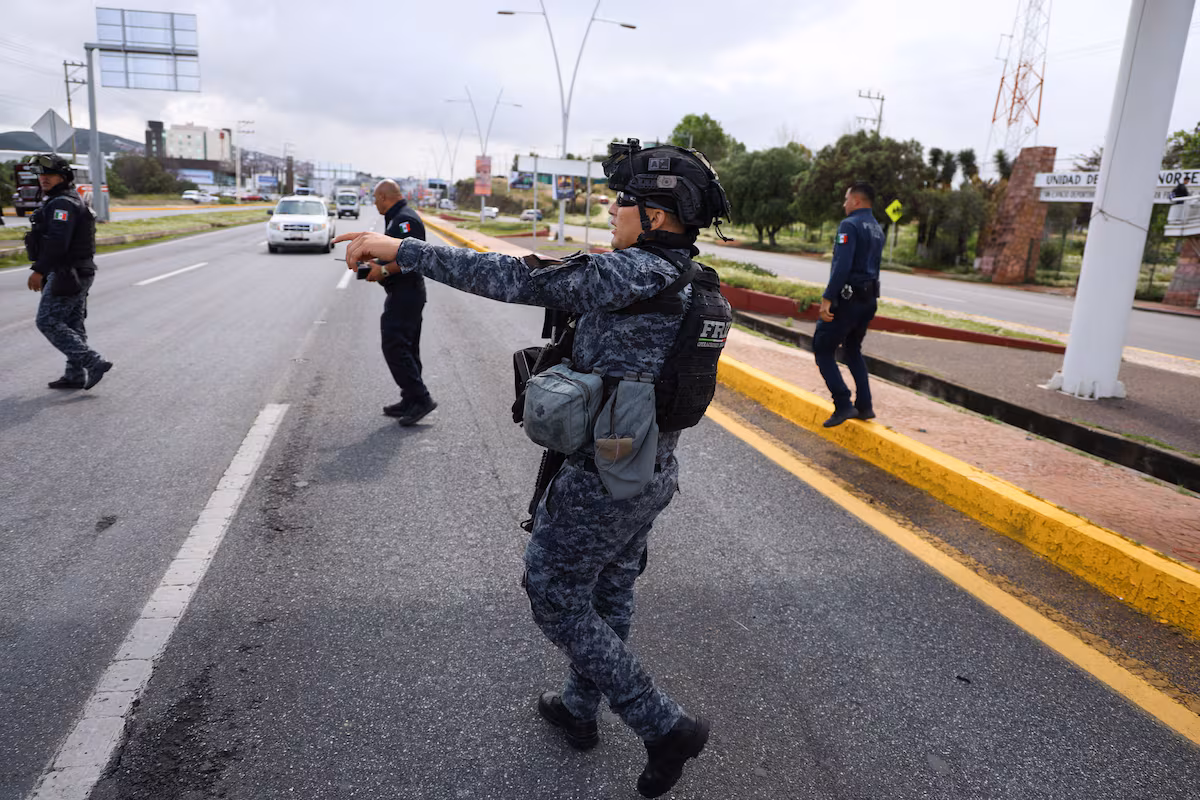 Investigados cuatro policías de San Luis Potosí que presuntamente abandonaron siete cadáveres en Zacatecas EL PAÍS