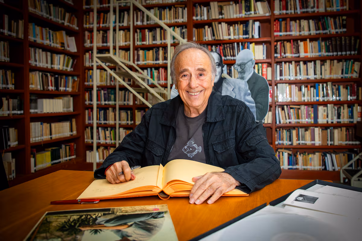 Joan Manuel Serrat, miembro del Ateneo Español de México: “Es la memoria de la tristeza, del tiempo perdido, pero también del luchado” EL PAÍS