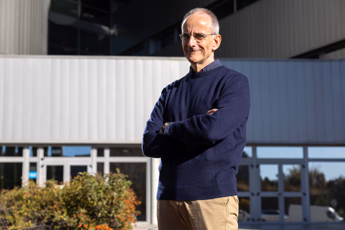 Juan Valcárcel, biólogo molecular: “Cada uno de nosotros es una experiencia única. ¿Qué sentido tiene clonarnos?” EL PAÍS