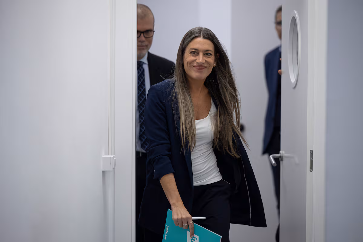 Junts se deja querer por Sánchez pero mantiene líneas rojas fuera de su alcance EL PAÍS