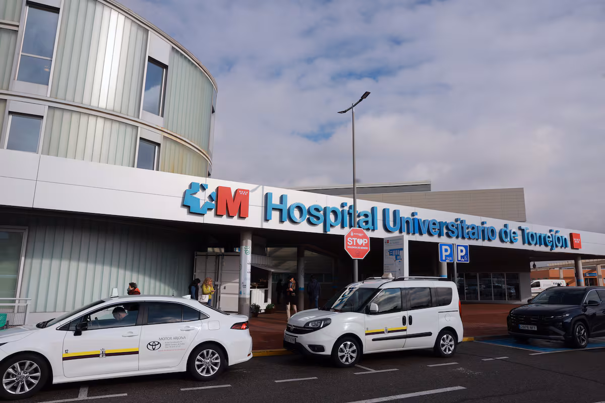 La Comunidad de Madrid niega malas prácticas en el hospital de Torrejón y atribuye el escándalo a “rencillas internas” EL PAÍS